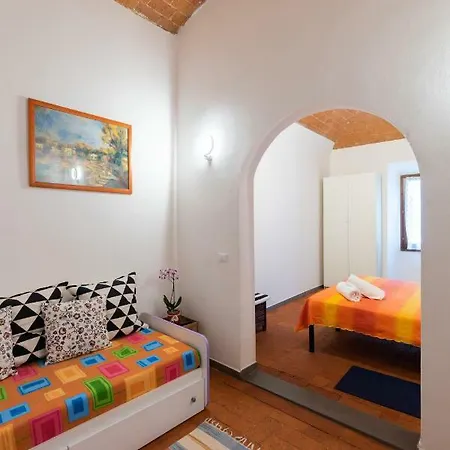 Stella Apartment *